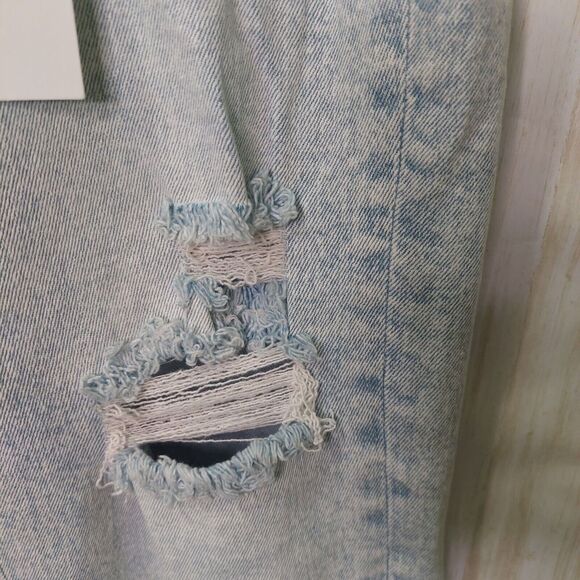 Vigoss Women's Stevie Crop Straight Jeans Light Wash~Distressed~Stretch~ Size 28 - Picture 11 of 16